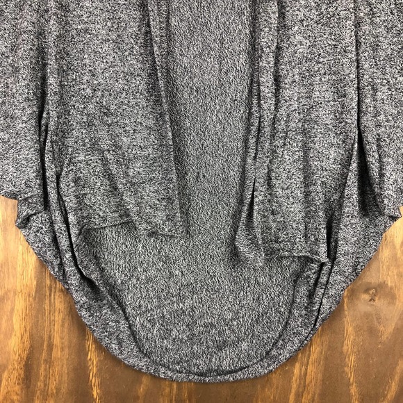 XS Express Gray Knit Shrug with Dolman Sleeves - Picture 3 of 13